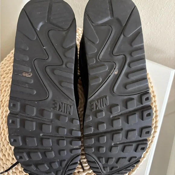 Nike Air Max m-90 All Black Mens Size 9 Sneakers Airmax - Picture 4 of 6